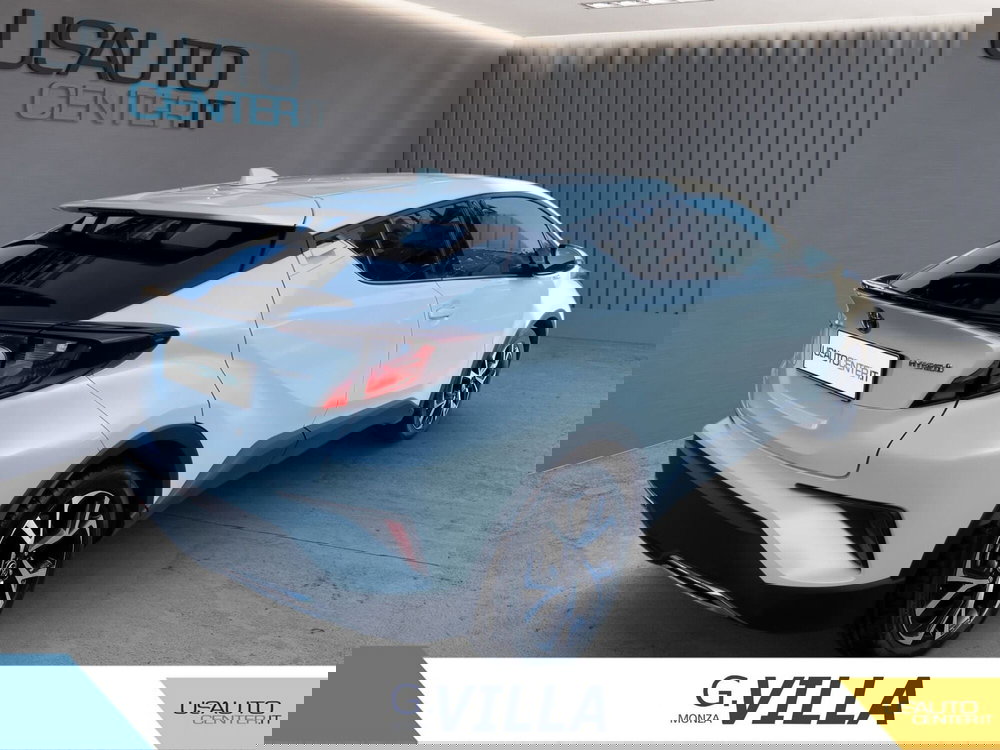 Toyota Toyota C-HR usata a Milano (8)