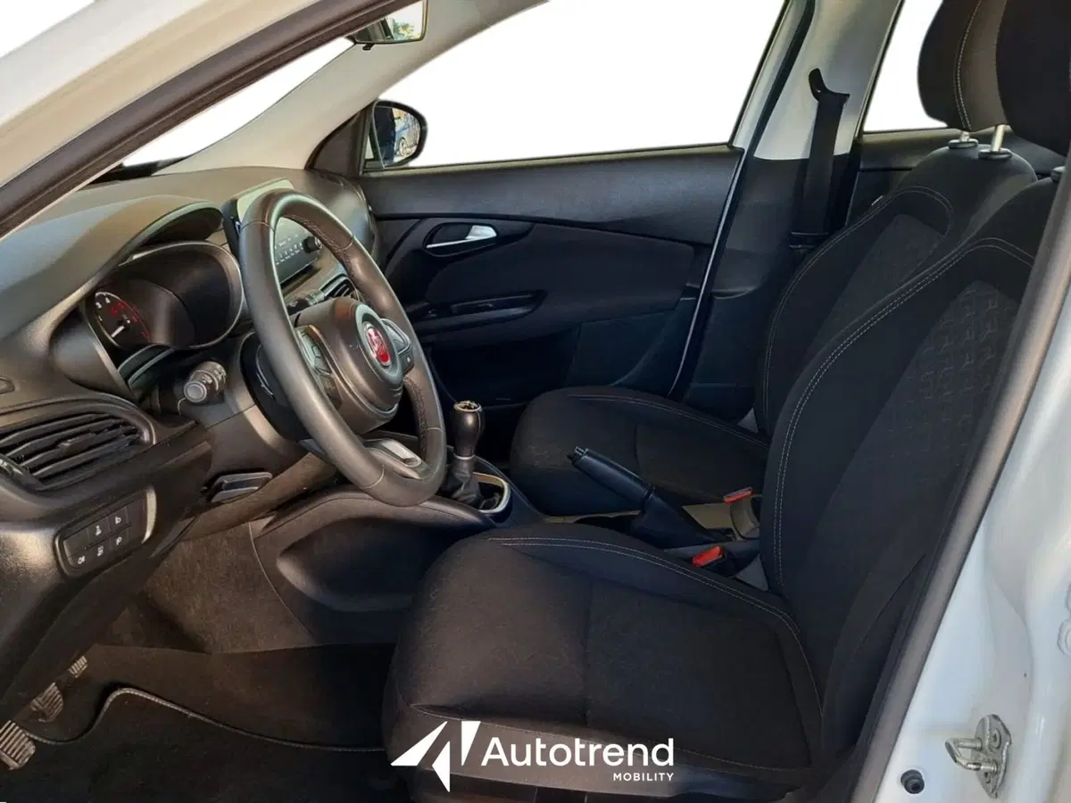 Fiat Tipo usata a Bari (7)