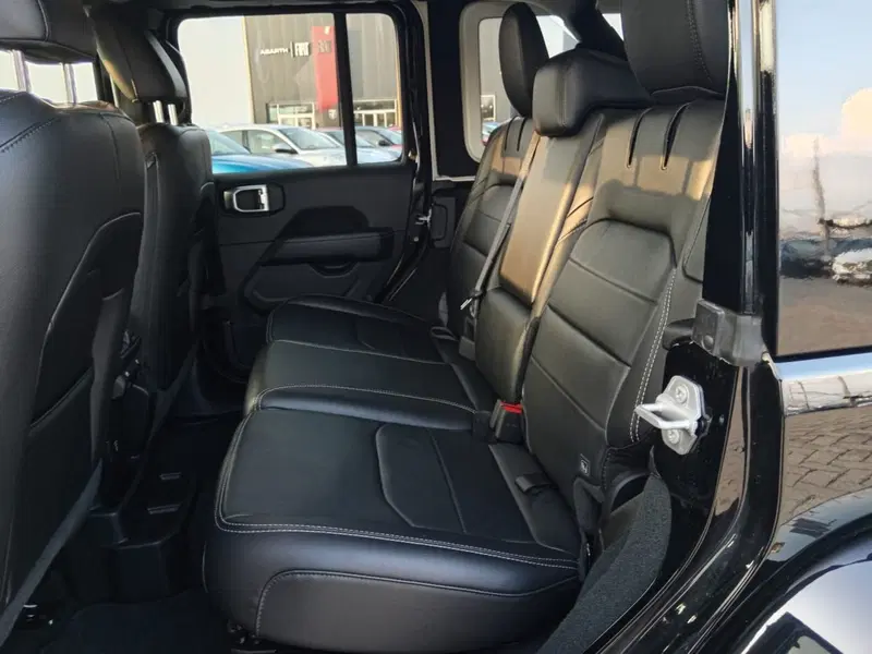 Jeep Wrangler Unlimited usata a Alessandria (14)