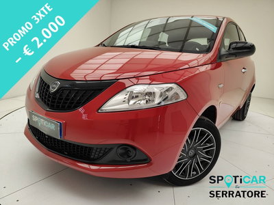 Lancia Ypsilon 1.0 FireFly 5 porte S&amp;S Hybrid Silver Plus del 2024 usata a Erba