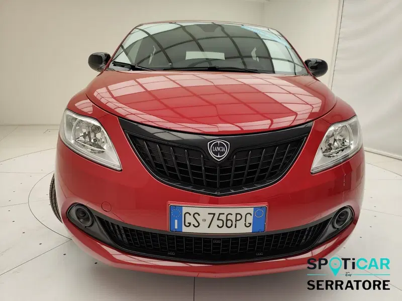 Lancia Ypsilon usata a Como (2)