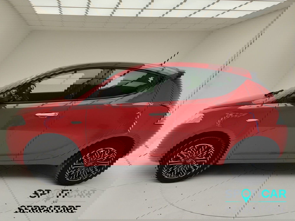 Lancia Ypsilon usata a Como (4)