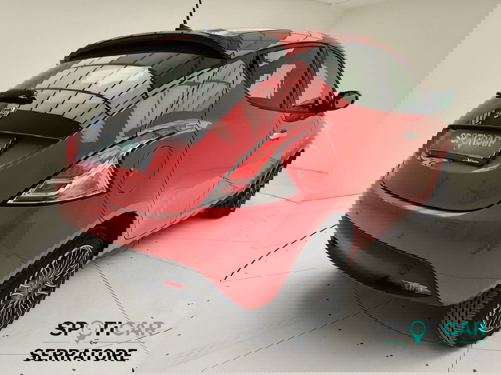 Lancia Ypsilon usata a Como (5)