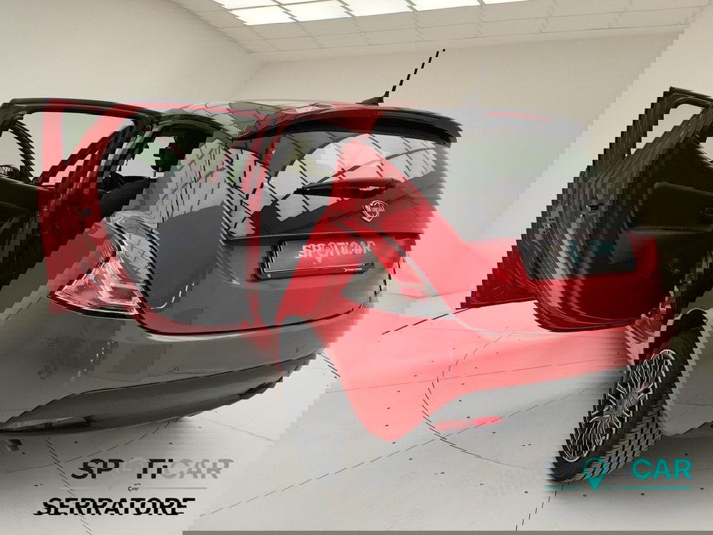 Lancia Ypsilon usata a Como (6)