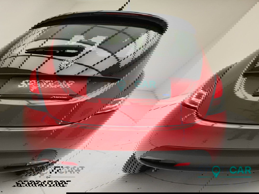 Lancia Ypsilon usata a Como (7)