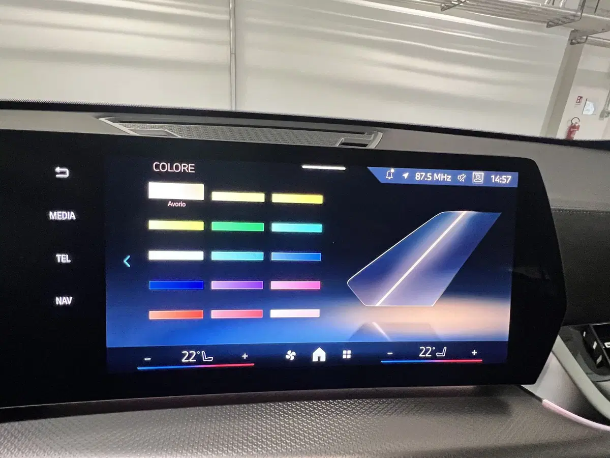 BMW X1 nuova a Torino (15)