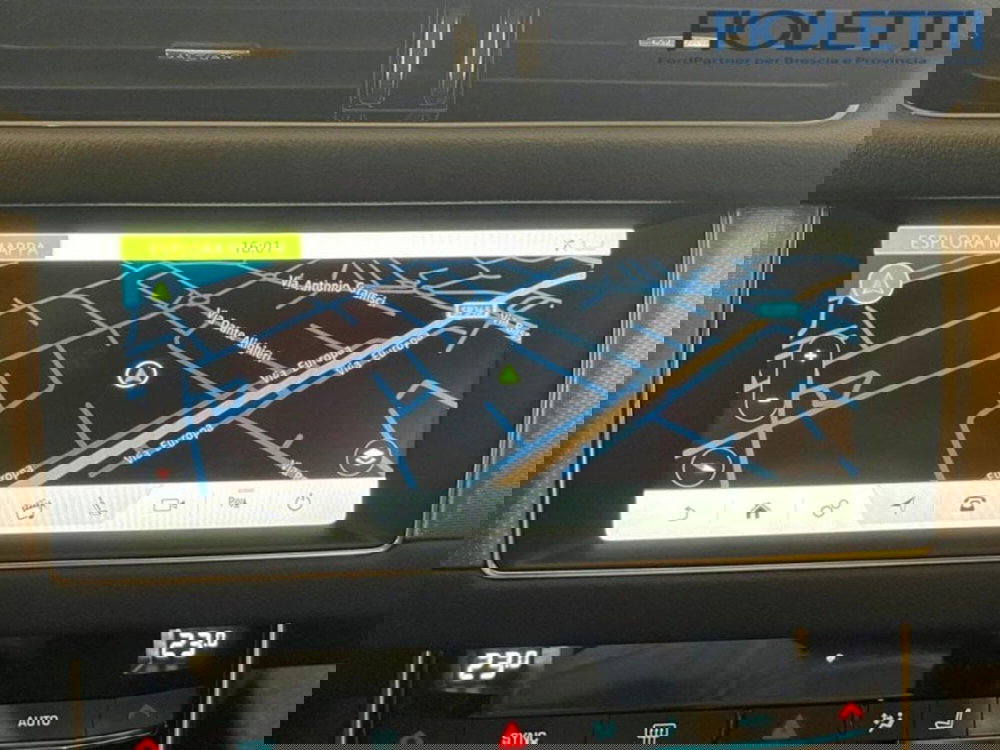 Jaguar XF usata a Brescia (10)