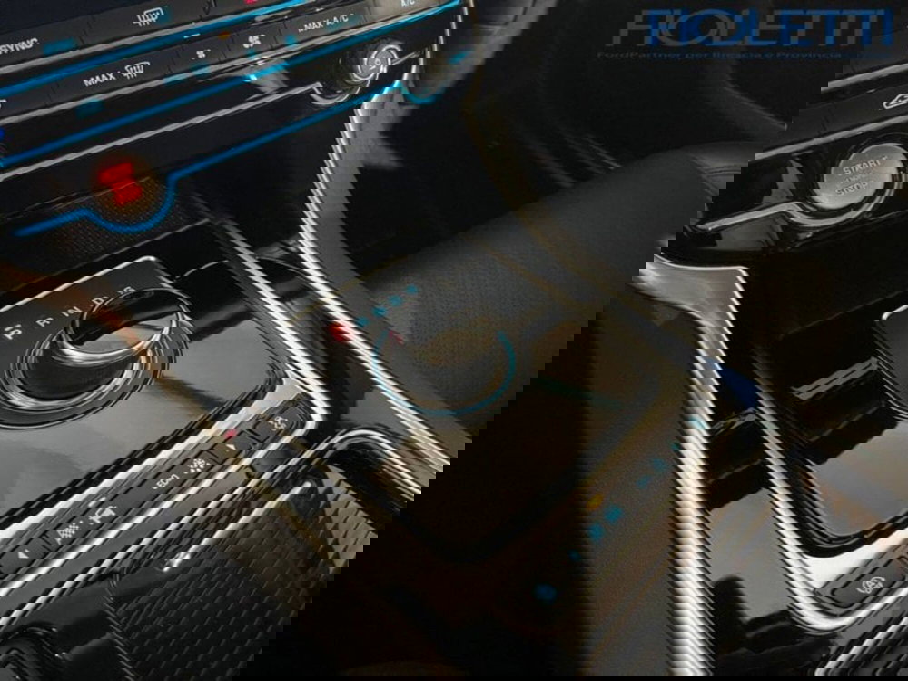 Jaguar XF usata a Brescia (9)