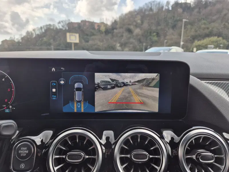 Mercedes-Benz GLA SUV usata  (15)