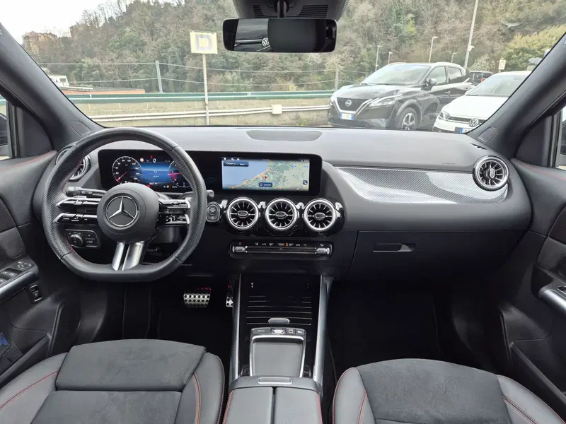 Mercedes-Benz GLA SUV usata  (8)