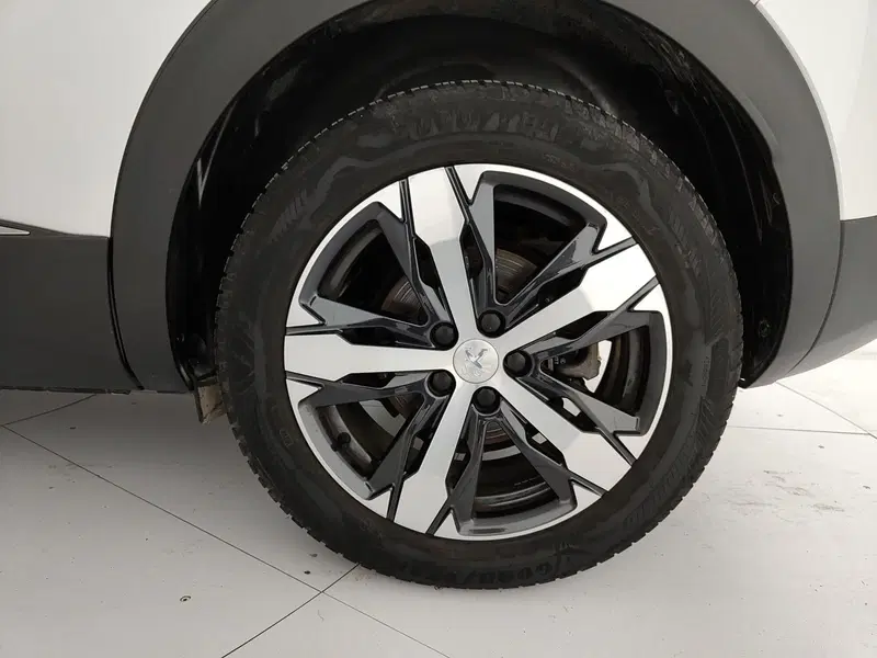 Peugeot 3008 usata a Caserta (12)
