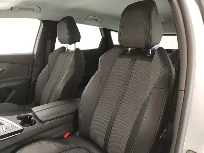 Peugeot 3008 usata a Caserta (17)