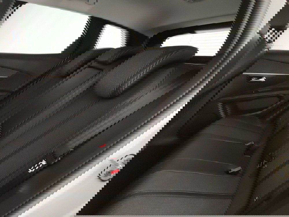 Peugeot 3008 usata a Caserta (19)