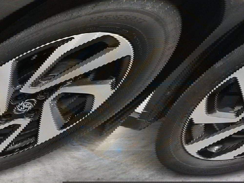 Toyota Aygo X usata a Catania (14)