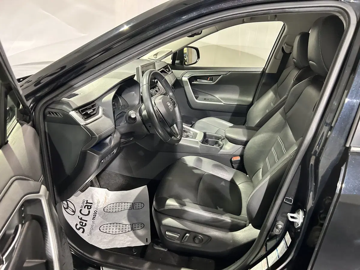 Toyota Rav4 usata a Milano (12)