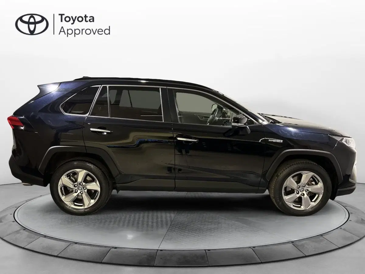 Toyota Rav4 usata a Milano (14)