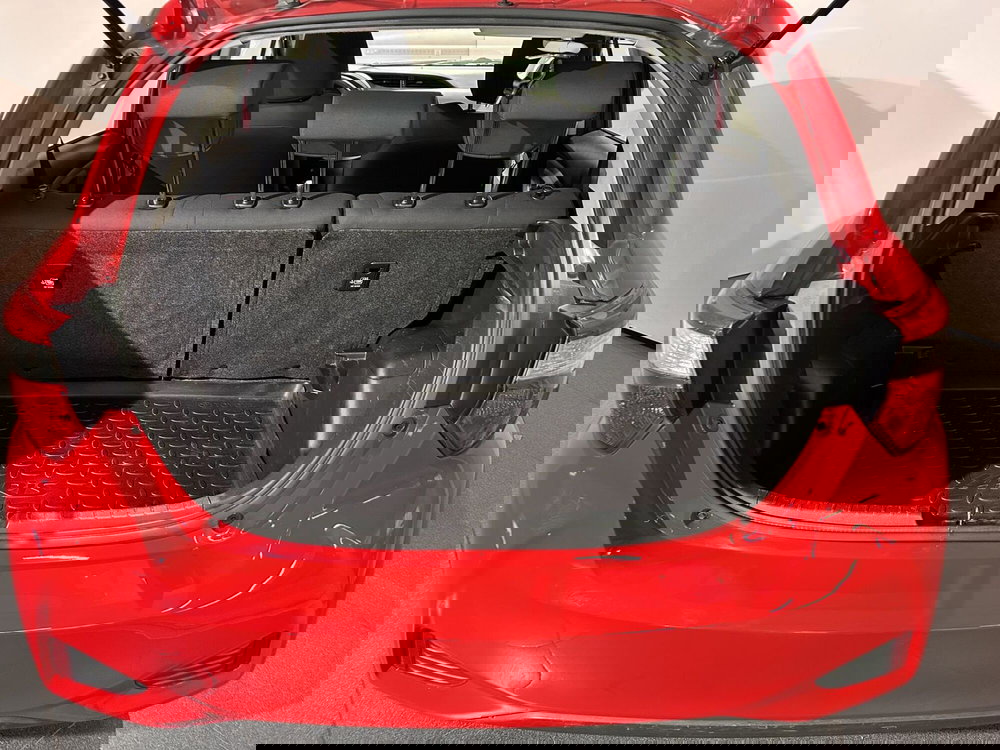 Toyota Yaris usata a Milano (11)