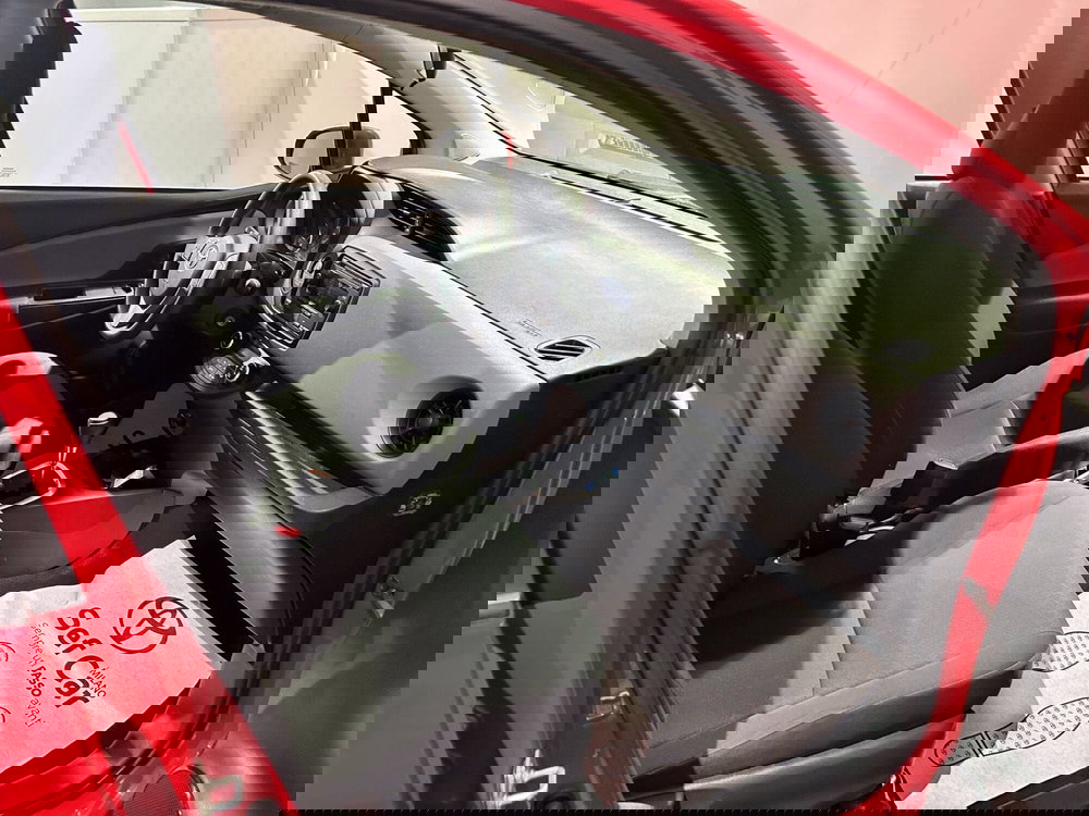 Toyota Yaris usata a Milano (6)