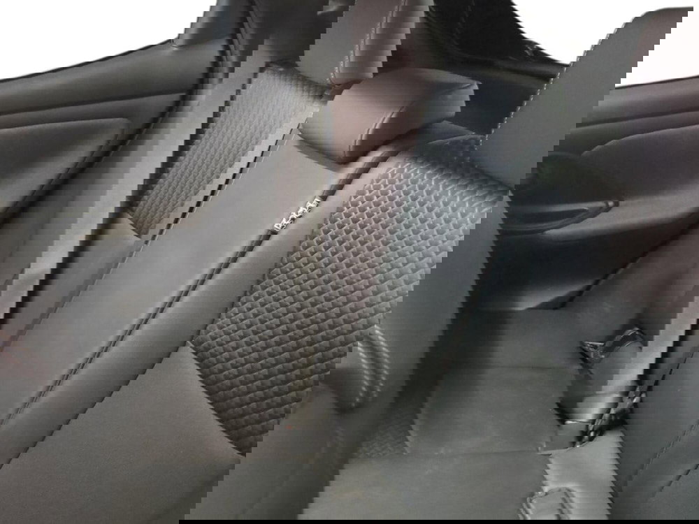 Toyota Yaris usata a Milano (12)