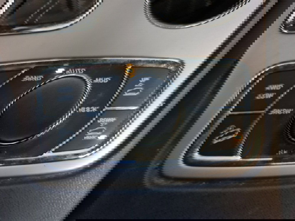 Jeep Grand Cherokee usata a Modena (13)
