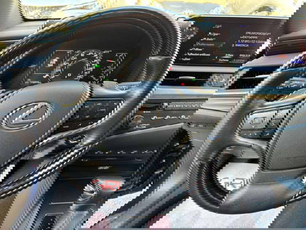 Lexus ES usata a Modena (10)