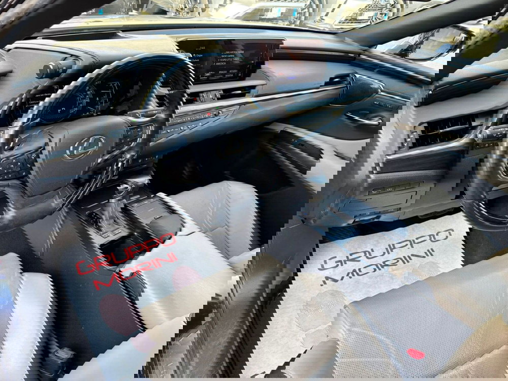 Lexus ES usata a Modena (11)