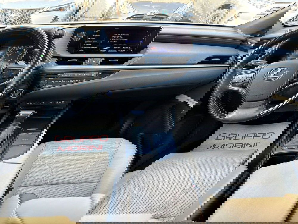 Lexus ES usata a Modena (12)