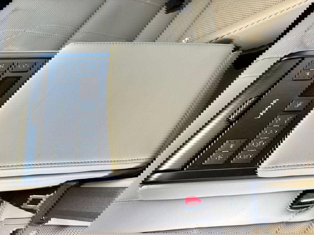 Lexus ES usata a Modena (15)