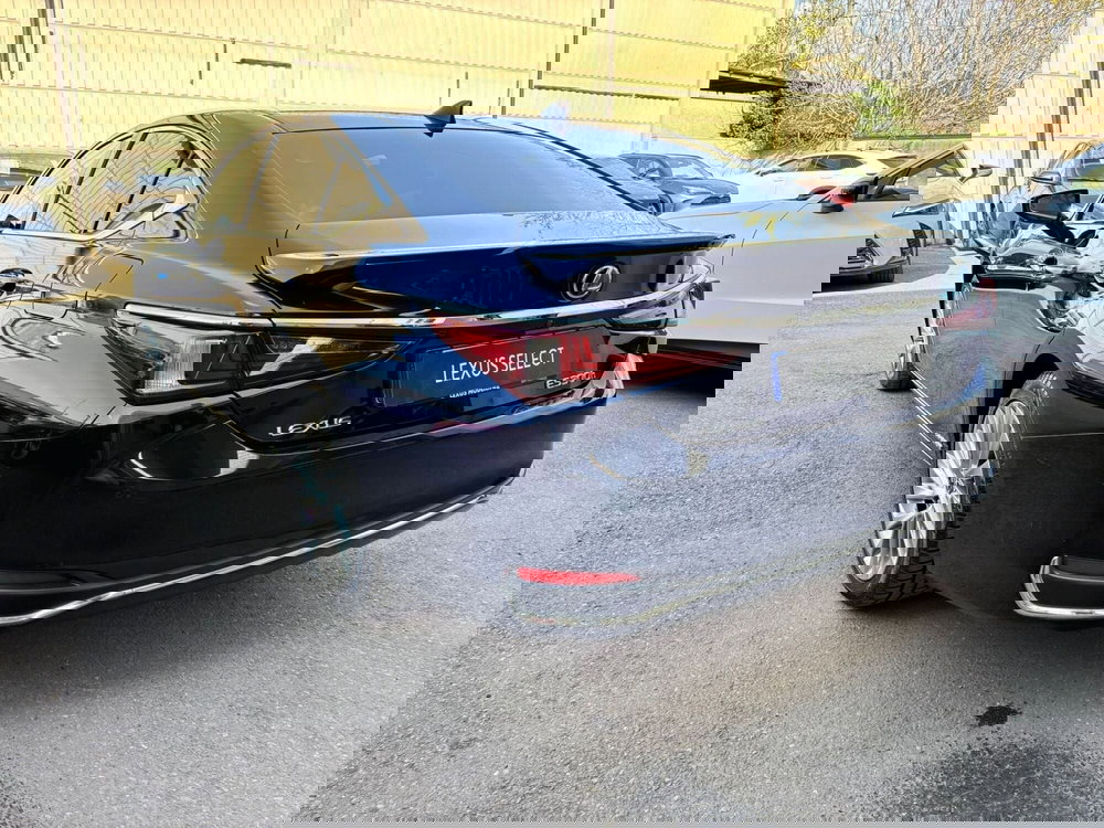 Lexus ES usata a Modena (7)