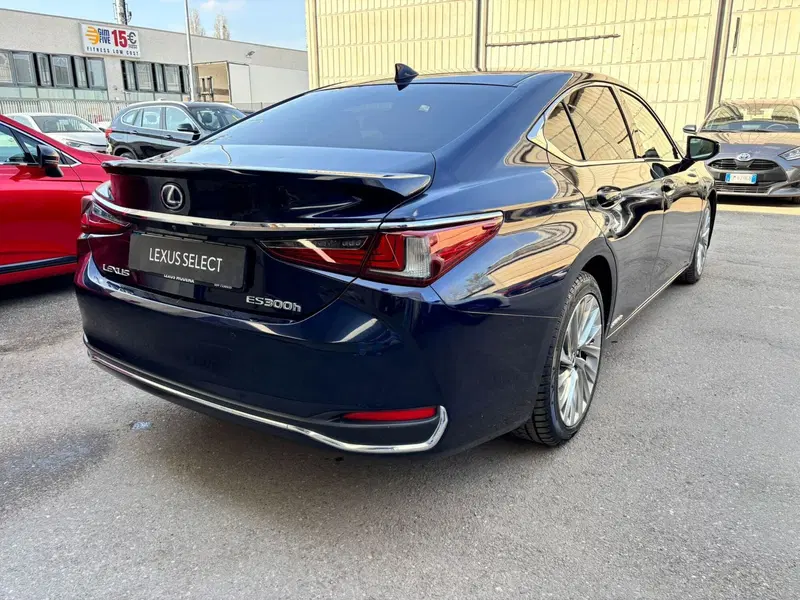 Lexus ES usata a Modena (8)