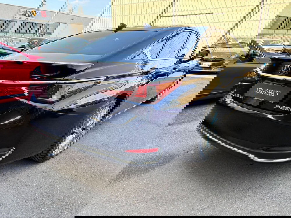 Lexus ES usata a Modena (8)