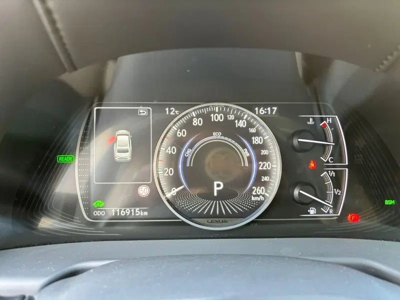 Lexus ES usata a Modena (9)