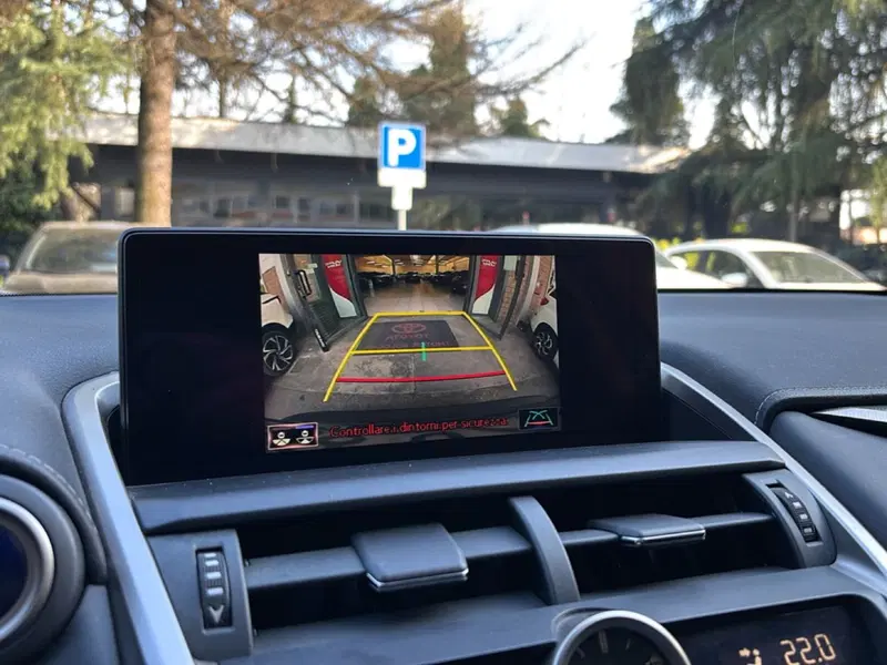 Lexus NX usata a Bologna (13)