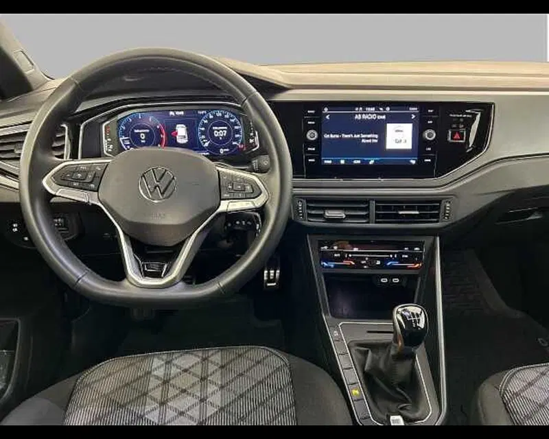 Volkswagen Taigo usata a Roma (8)