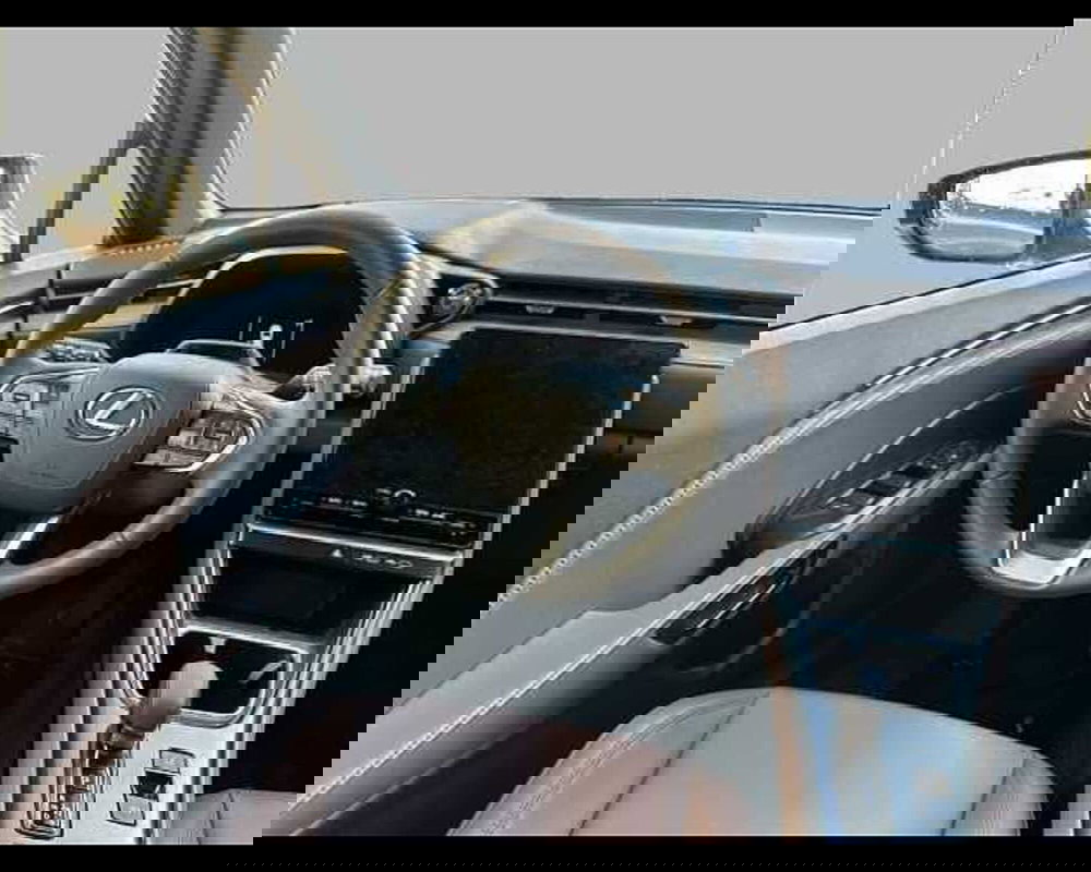 Lexus LBX usata a Roma (10)