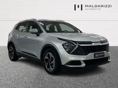 Kia Sportage 1.6 crdi mhev Business mt del 2022 usata a Lecce