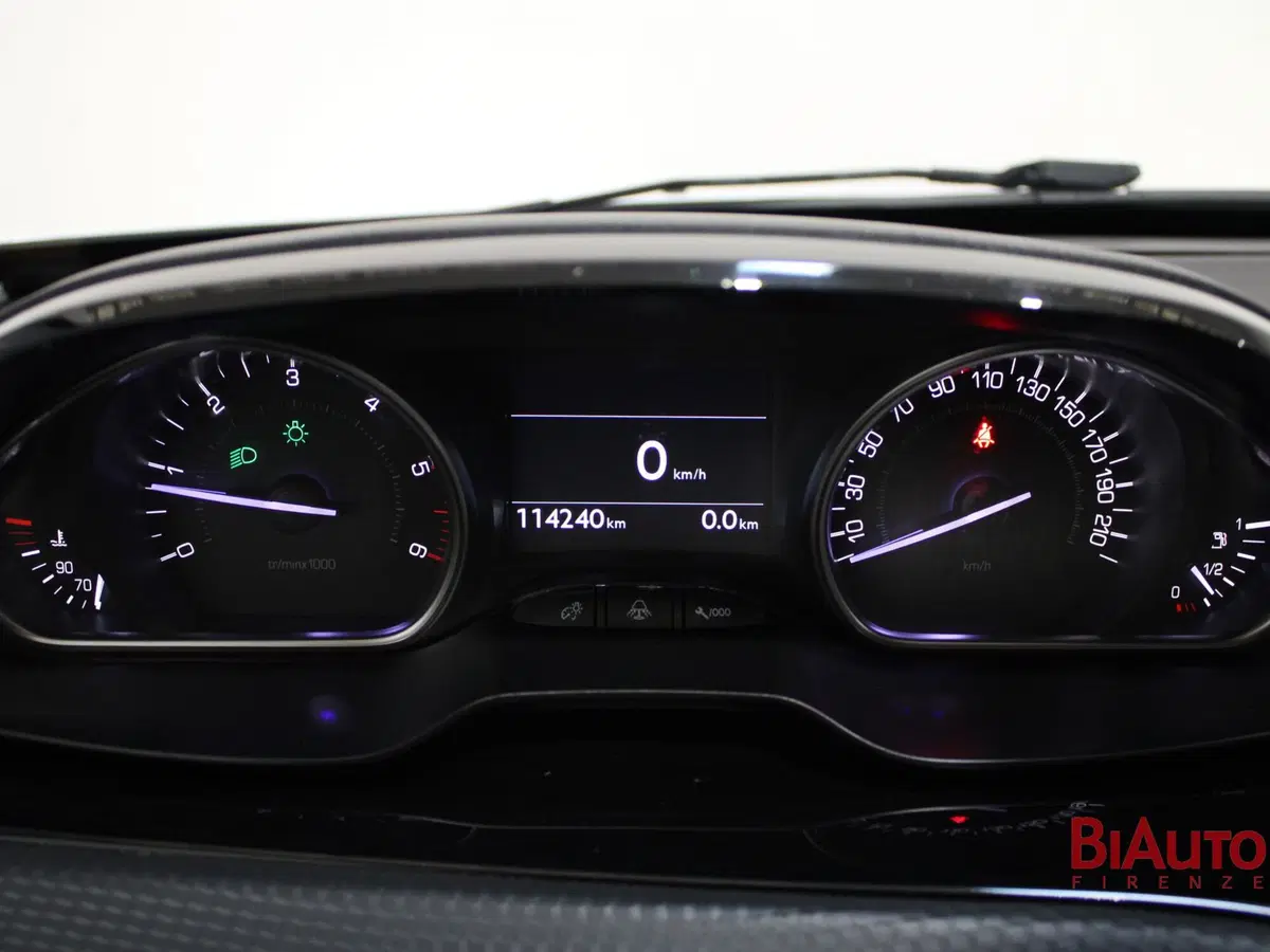 Peugeot 2008 usata a Firenze (11)