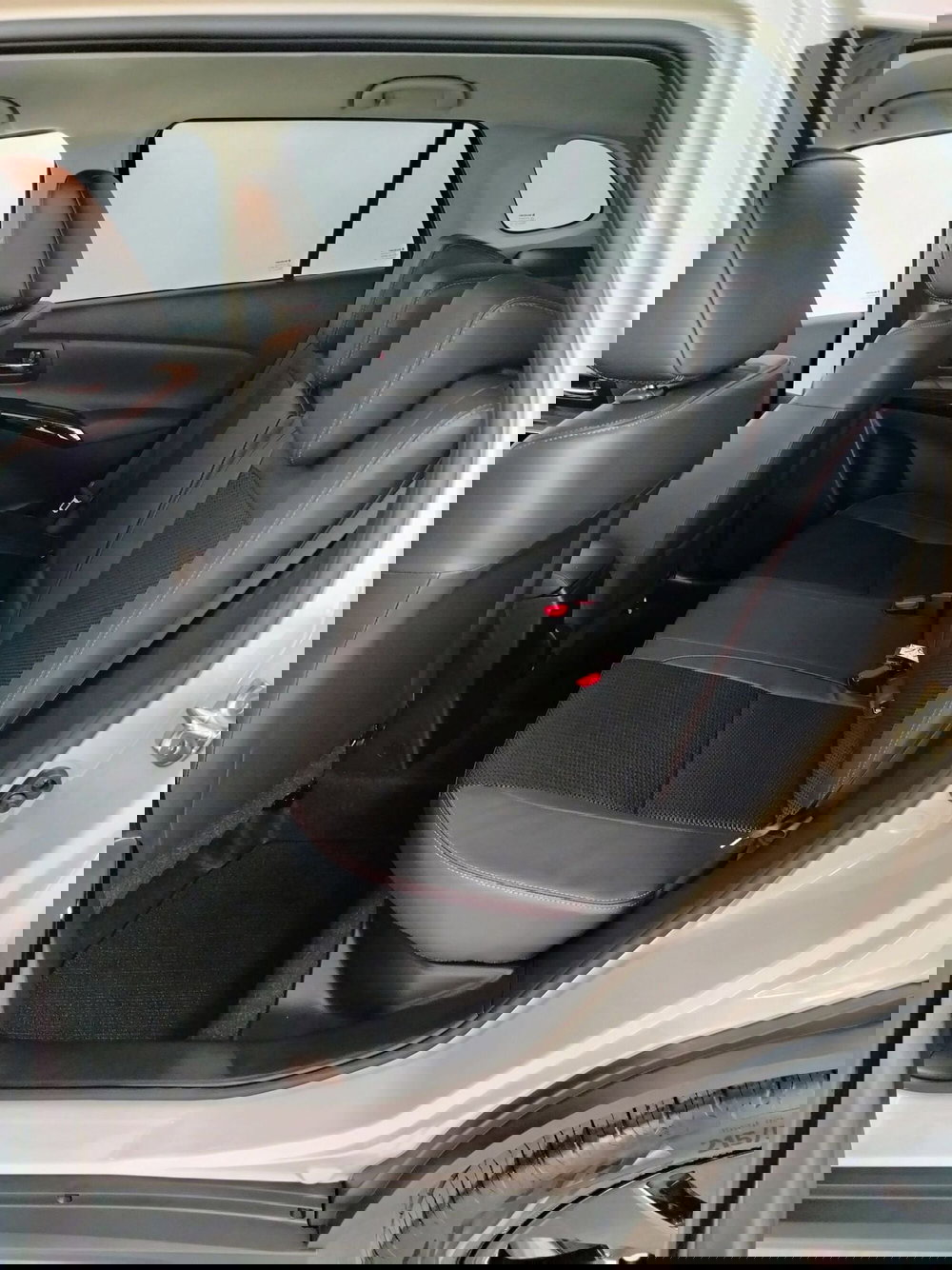 Suzuki S-Cross nuova a Rovigo (7)