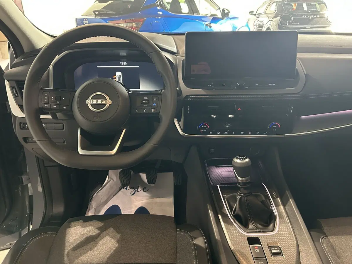 Nissan Qashqai nuova a Ferrara (11)