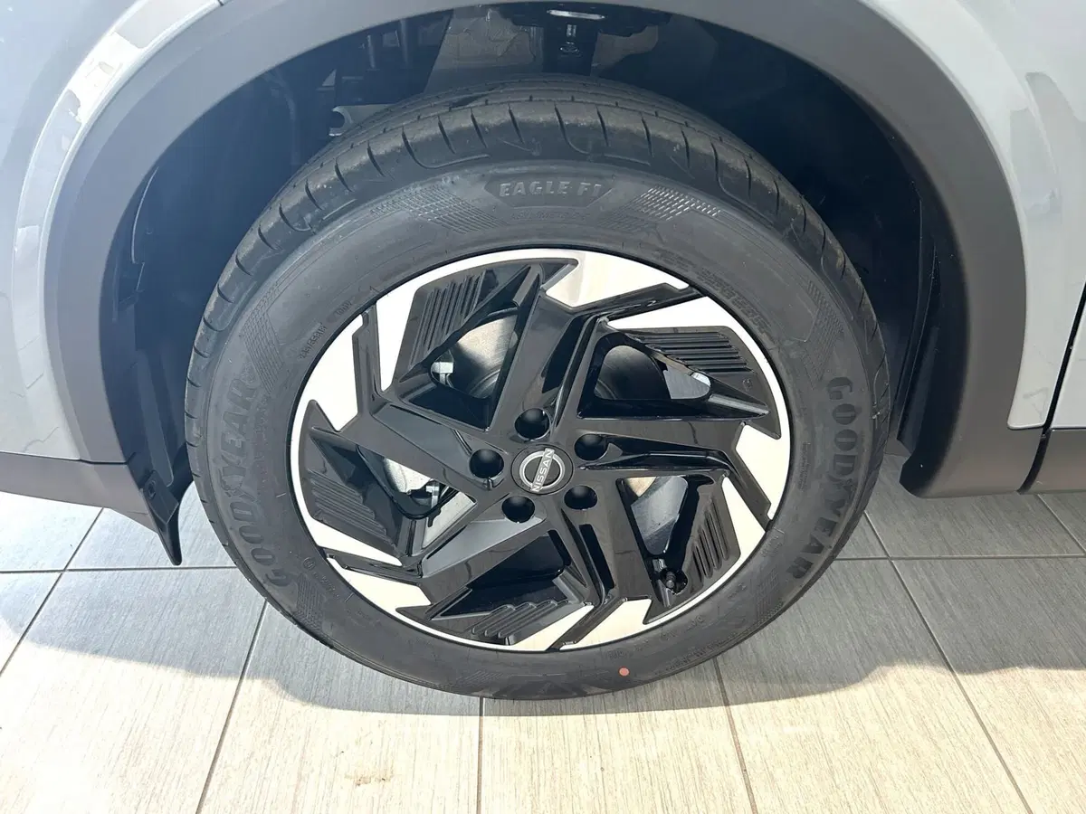 Nissan Qashqai nuova a Ferrara (7)