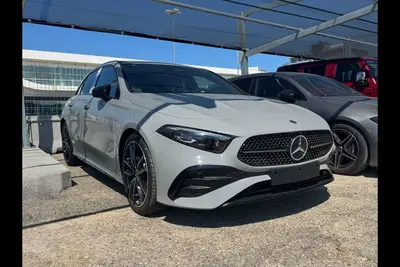 Mercedes-Benz Classe A 250 e phev Alpine Grey Edition auto nuova a Pescara