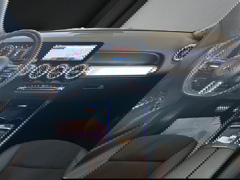 Mercedes-Benz GLB usata a Cosenza (14)