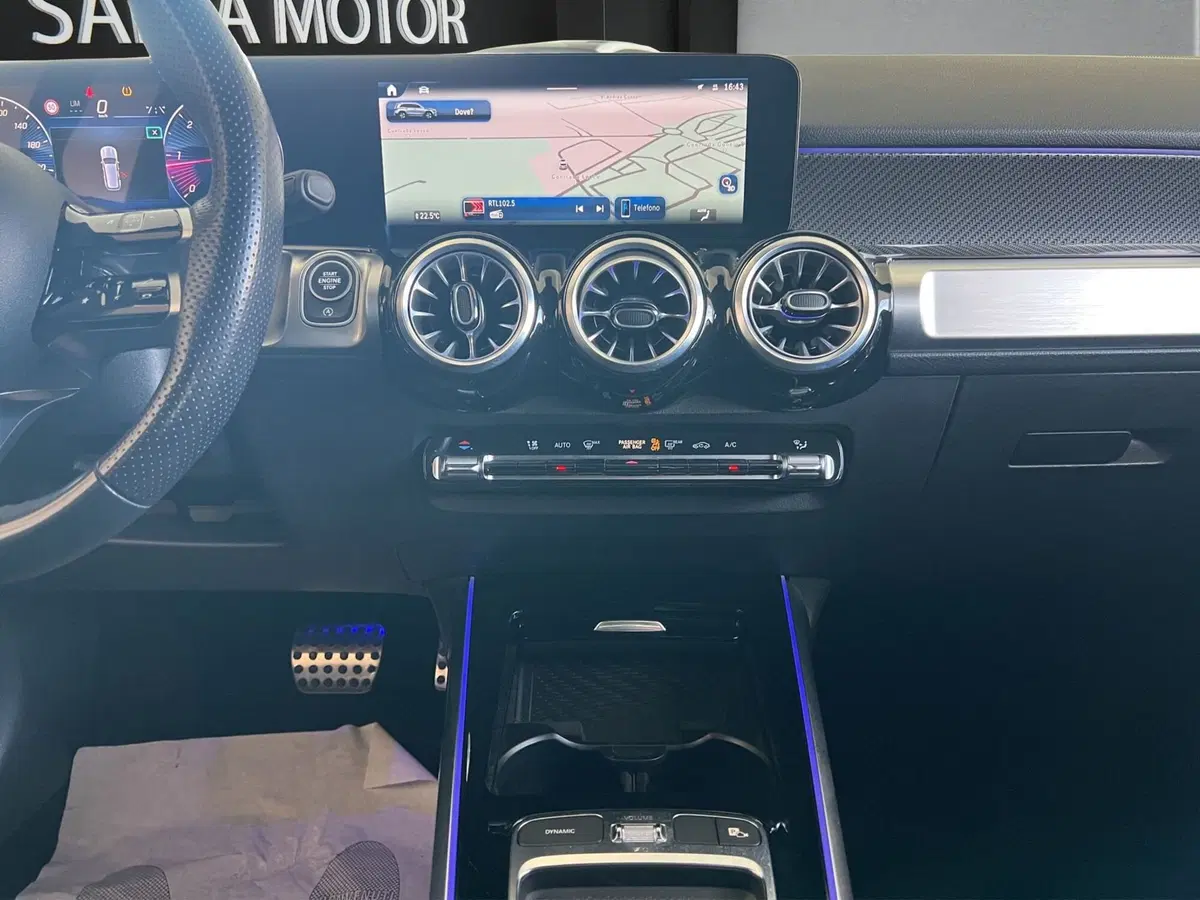 Mercedes-Benz GLB usata a Cosenza (16)