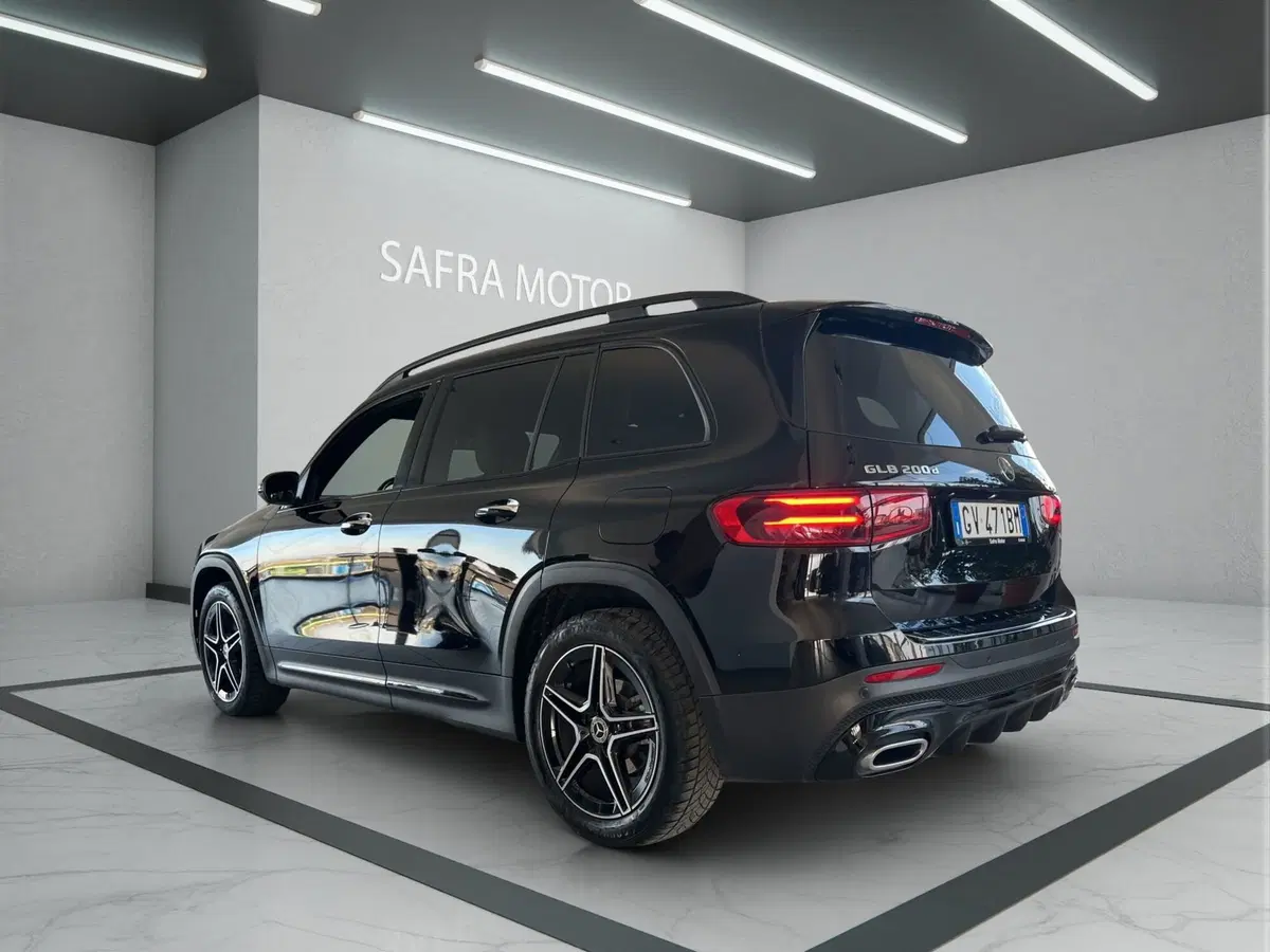 Mercedes-Benz GLB usata a Cosenza (4)