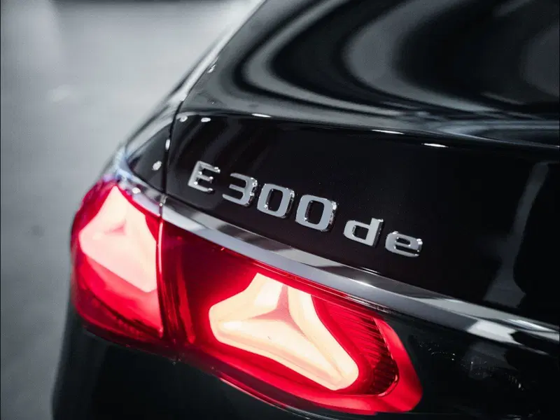 Mercedes-Benz Classe E nuova a Ancona (10)