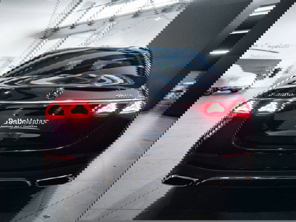 Mercedes-Benz Classe E nuova a Ancona (3)