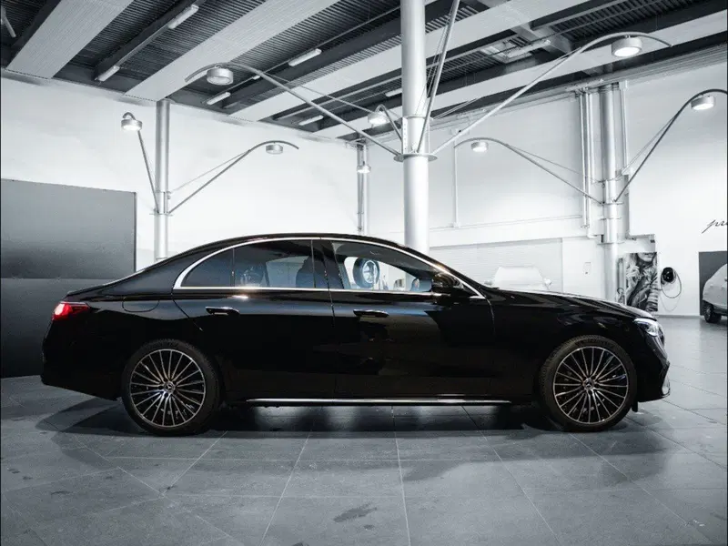 Mercedes-Benz Classe E nuova a Ancona (4)