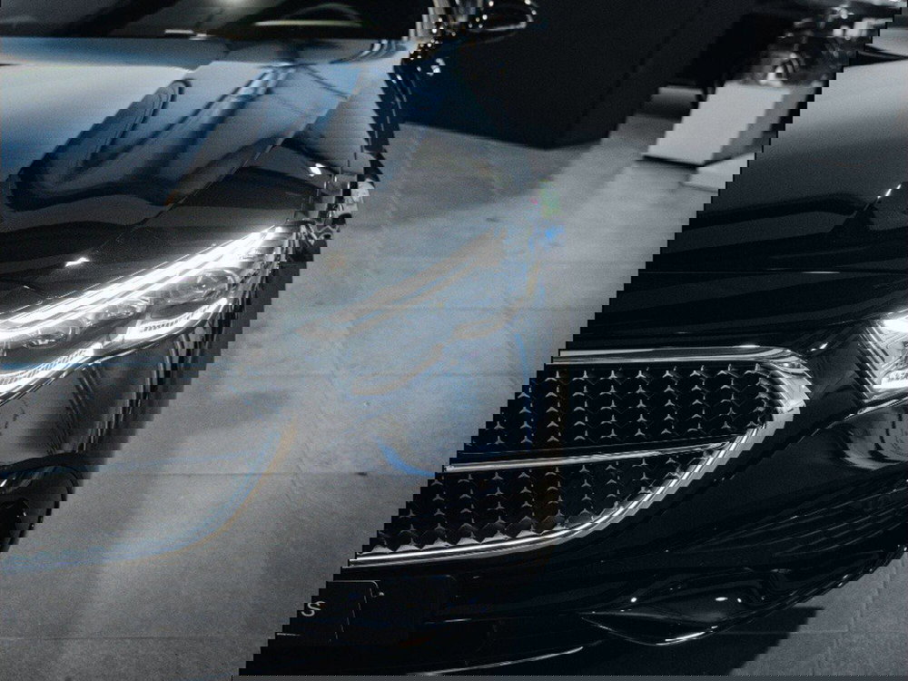 Mercedes-Benz Classe E nuova a Ancona (6)