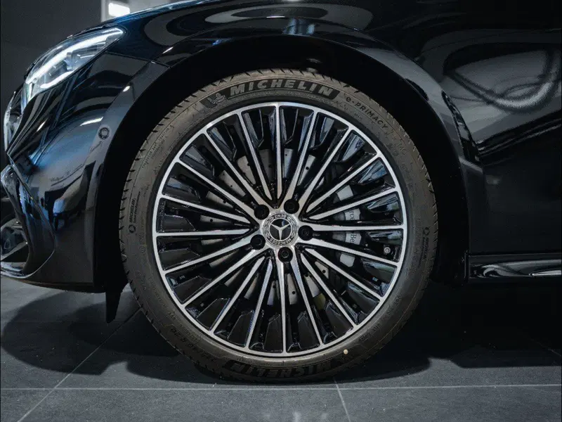 Mercedes-Benz Classe E nuova a Ancona (7)
