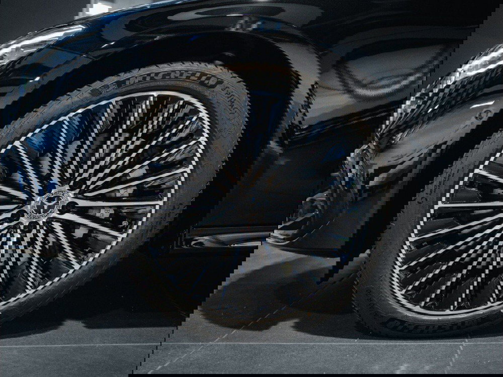 Mercedes-Benz Classe E nuova a Ancona (7)